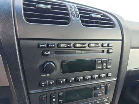 Used 2003 Ford Thunderbird image 27