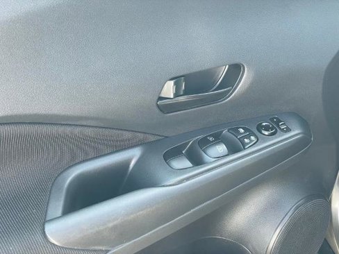 Certified 2022 Nissan Kicks S image 12