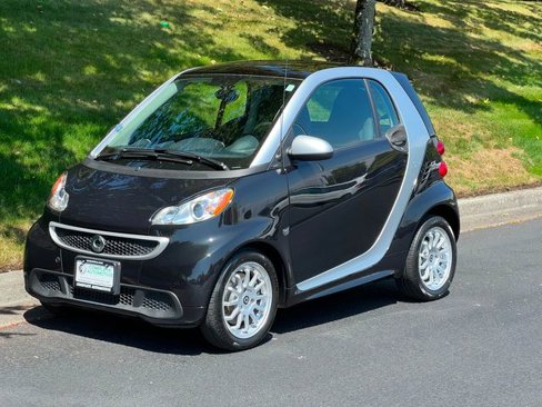 Used 2013 smart fortwo Coupe image 3