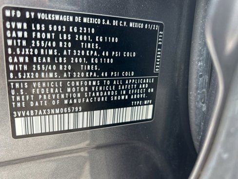 Used 2022 Volkswagen Tiguan SEL R-Line image 50
