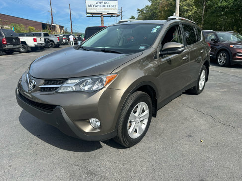 Used 2013 Toyota RAV4 XLE image 1