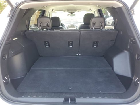 Used 2018 Chevrolet Equinox Premier image 9