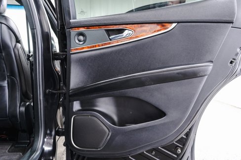 Used 2020 Lincoln Nautilus Reserve image 35