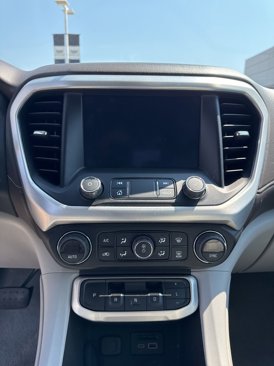 Used 2023 GMC Acadia SLT image 11