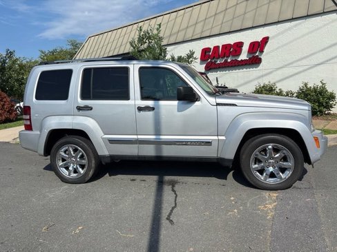 Used 2011 Jeep Liberty Limited w/ Tire & Wheel Group image 1