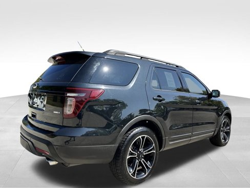 Used 2015 Ford Explorer Sport w/ Equipment Group 401A image 7