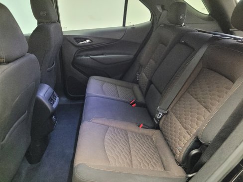 Used 2019 Chevrolet Equinox LT w/ Driver Convenience Package image 18