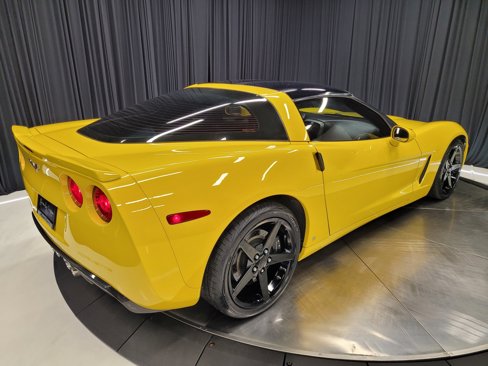 Used 2007 Chevrolet Corvette Coupe w/ Preferred Equipment Group image 52
