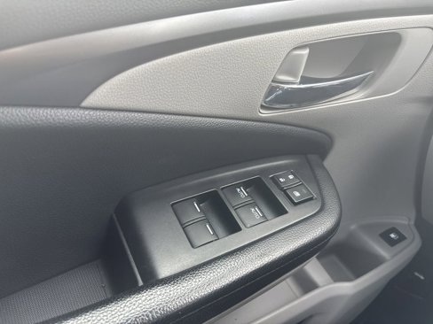 Used 2016 Honda Pilot LX image 23