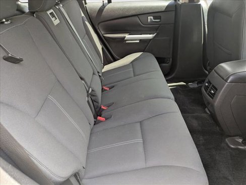 Used 2013 Ford Edge SE image 17