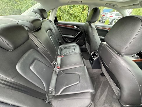 Used 2009 Audi A4 2.0T Premium image 11
