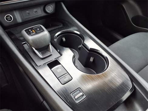 Used 2023 Nissan Rogue S image 20