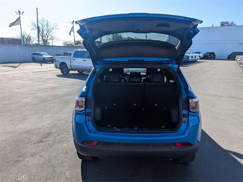 New 2025 Jeep Compass Limited image 31