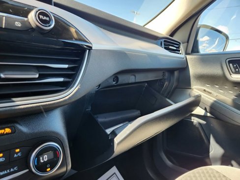 Used 2020 Ford Escape SE image 13