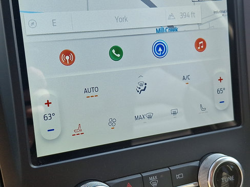 Used 2024 Ford Edge SEL image 16