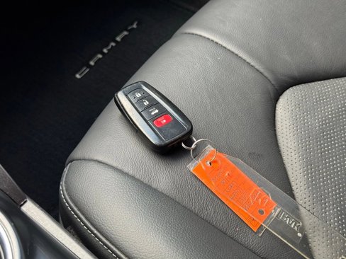 Used 2019 Toyota Camry XSE image 36