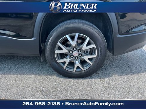 Certified 2023 GMC Acadia SLE image 9