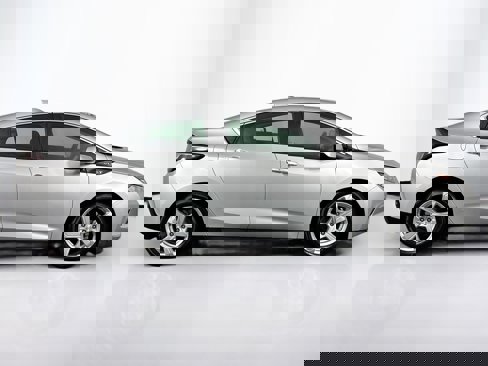 Used 2018 Chevrolet Volt LT image 12
