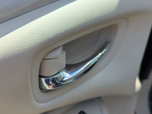 Used 2017 Nissan Murano Platinum image 13