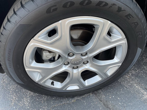 Used 2022 Jeep Renegade Limited image 10