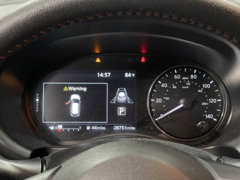 Used 2023 Nissan Kicks SR image 23