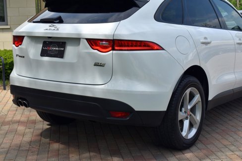 Used 2018 Jaguar F-PACE Premium image 13