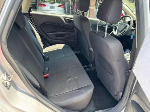 Used 2018 Ford Fiesta SE image 24