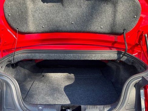 Used 2019 Ford Mustang Premium image 17