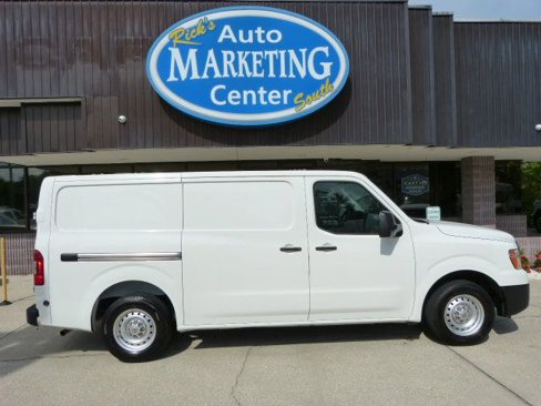 Used 2017 Nissan NV 1500 S image 4
