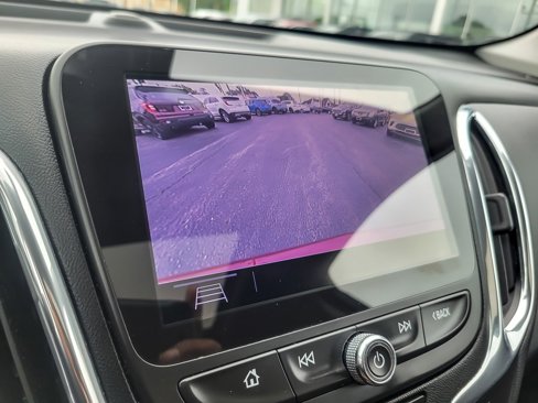 Used 2020 Chevrolet Equinox LT w/ Sport Edition image 14