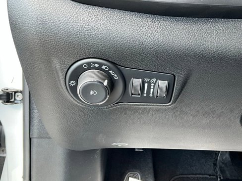 New 2025 Jeep Compass Latitude image 22