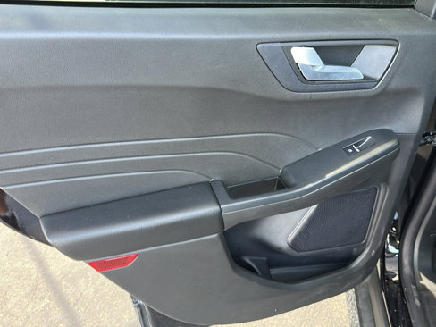 Used 2024 Ford Escape ST-Line w/ Tech Pack #1 image 28