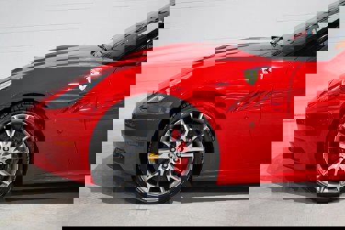 Used 2010 Ferrari California image 35