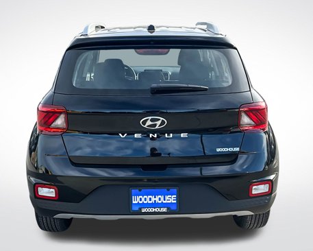 New 2025 Hyundai Venue SEL image 7