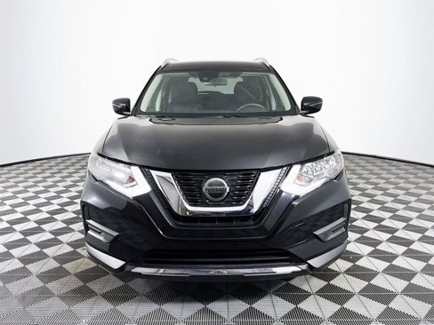 Certified 2020 Nissan Rogue SV image 2