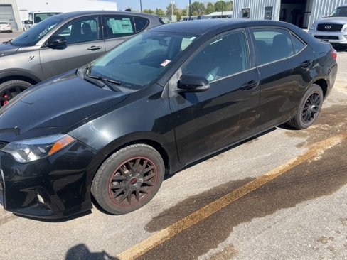 Used 2014 Toyota Corolla LE image 1