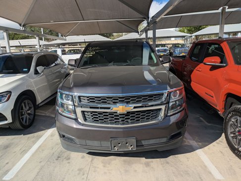Used 2017 Chevrolet Suburban LS image 2