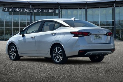 Used 2022 Nissan Versa SV image 6