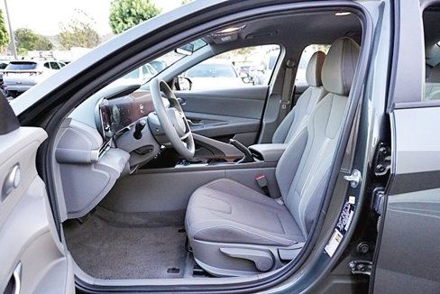 Certified 2024 Hyundai Elantra SEL image 13