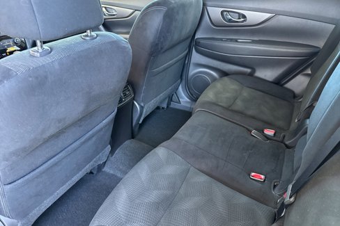 Used 2014 Nissan Rogue S image 25