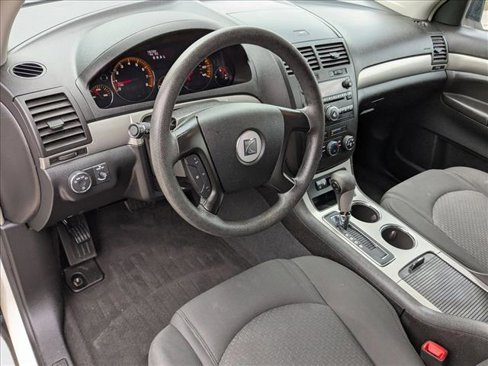 Used 2009 Saturn Outlook XE image 10