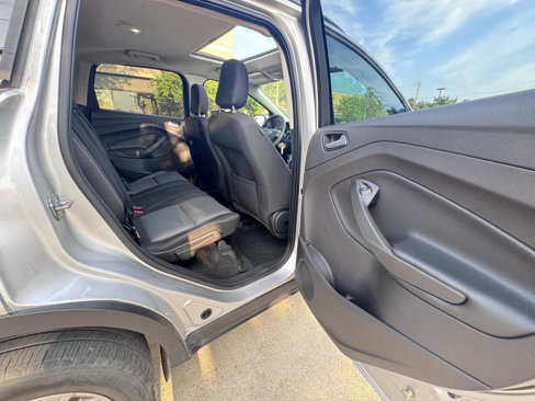 Used 2018 Ford Escape SE w/ SE Sync 3 Package image 17