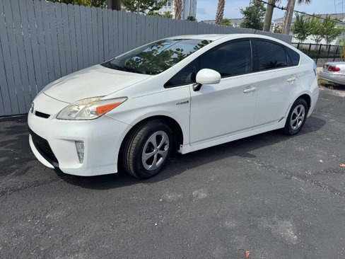 Used 2015 Toyota Prius Four image 8