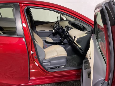 Used 2017 Toyota Prius Two image 36