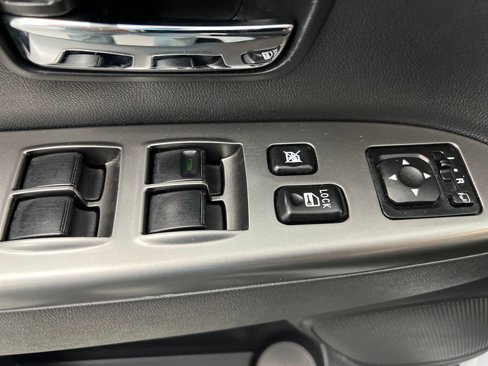 Used 2024 Mitsubishi Outlander Sport SE image 12