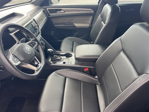 Used 2023 Volkswagen Atlas Cross Sport SE image 11
