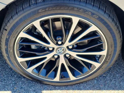 Used 2018 Toyota Camry SE image 17