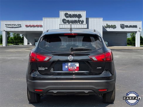 Used 2019 Nissan Rogue Sport S image 5