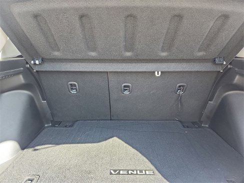 Certified 2021 Hyundai Venue SEL w/ Premium Package image 28