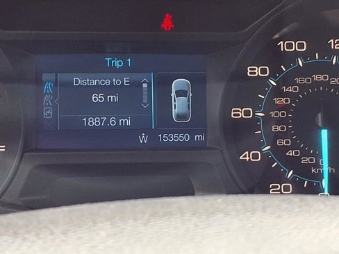 Used 2015 Ford Explorer XLT image 15